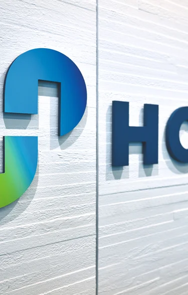 56767_holcim_2021_logo_wall_isocv2-1.jpg